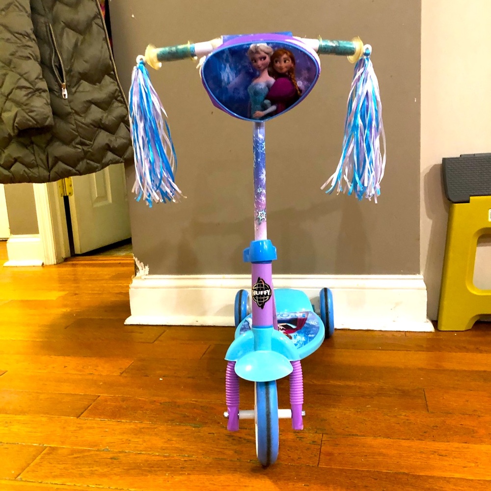 Disney Frozen Scooter